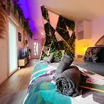 Evasion Tropicale - Artiste Bali & Jacuzzi 