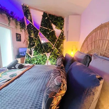 évasion Tropicale - Artiste Bali&jacuzzi Pour Le Avec Baignoire Mérignac